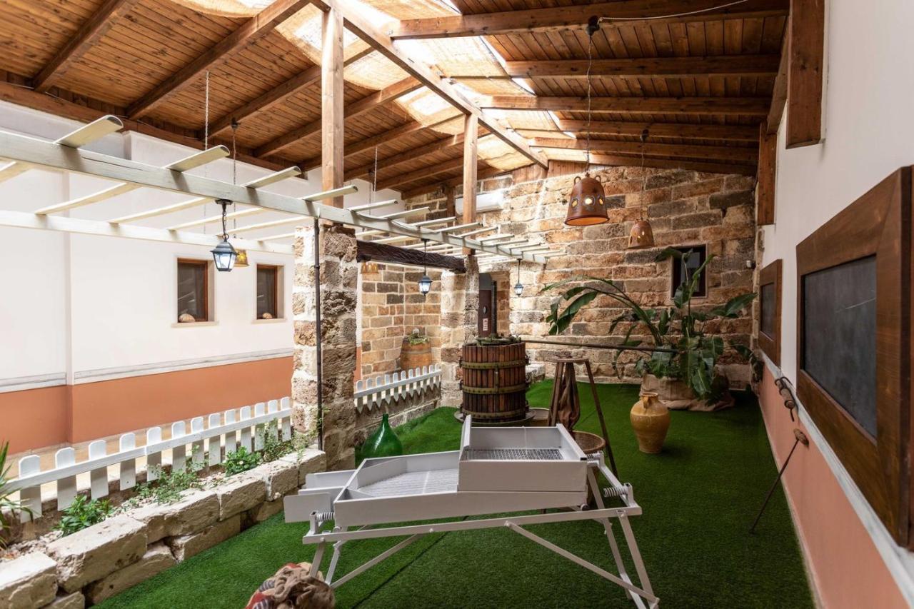 B&B MariGiò Rooms&Restaurant Alliste Esterno foto