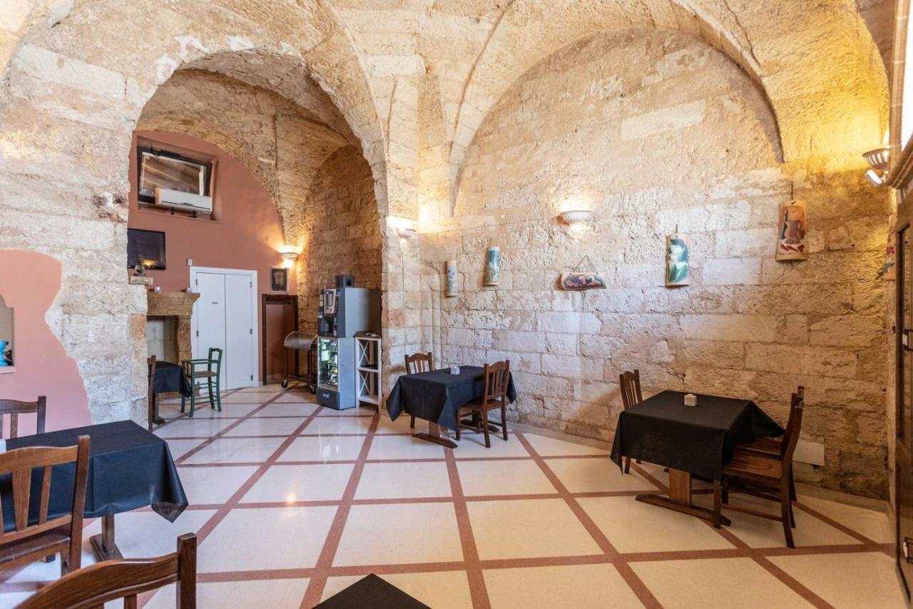 B&B MariGiò Rooms&Restaurant Alliste Esterno foto