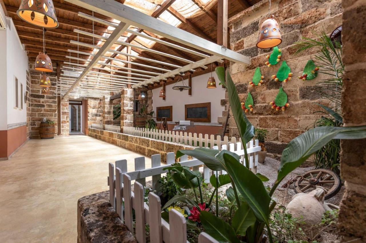 B&B MariGiò Rooms&Restaurant Alliste Esterno foto