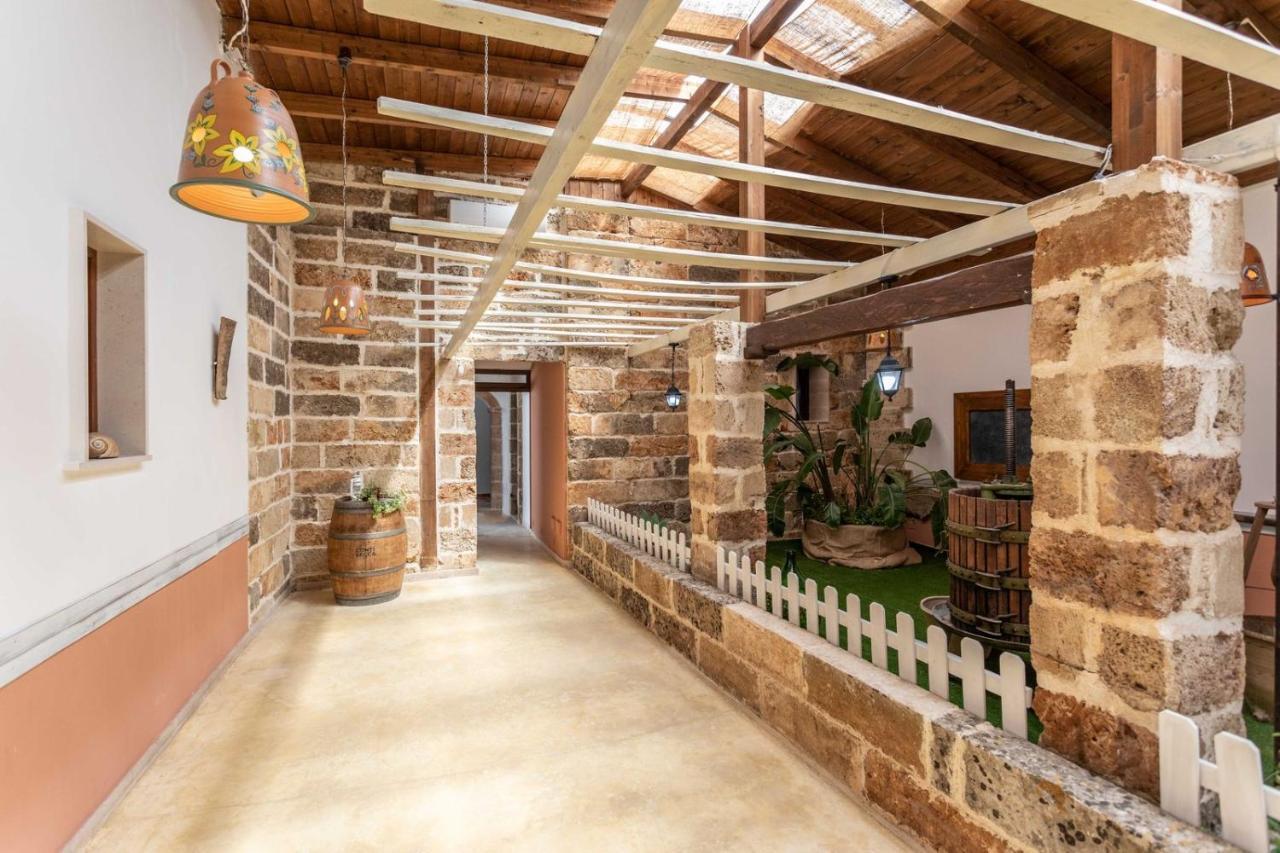 B&B MariGiò Rooms&Restaurant Alliste Esterno foto
