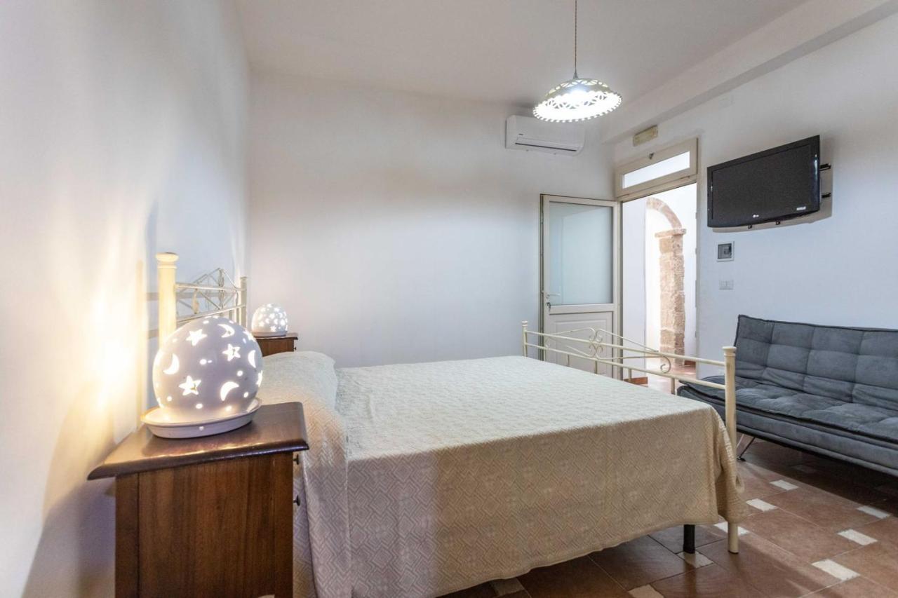 B&B MariGiò Rooms&Restaurant Alliste Esterno foto