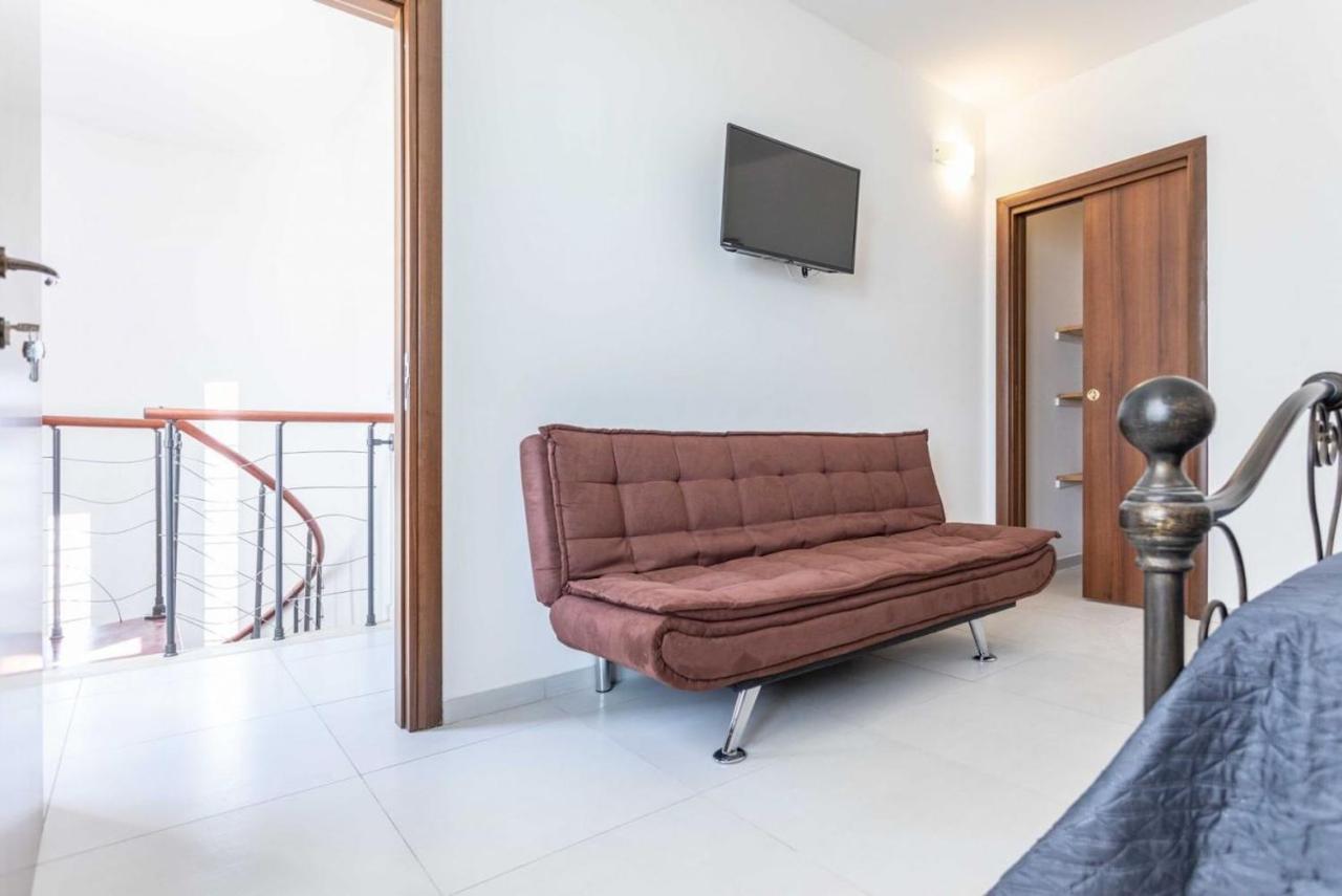 B&B MariGiò Rooms&Restaurant Alliste Esterno foto