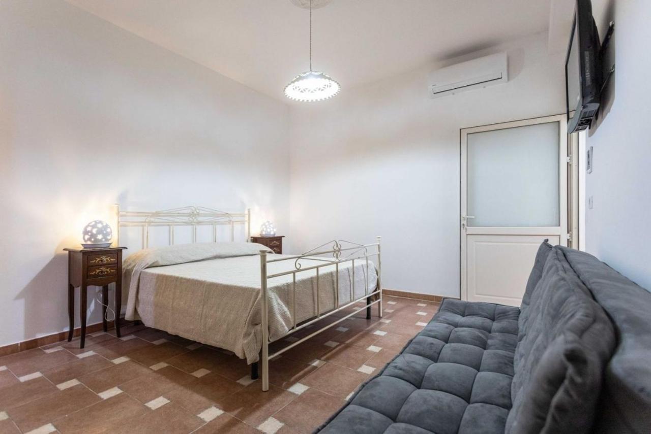 B&B MariGiò Rooms&Restaurant Alliste Esterno foto
